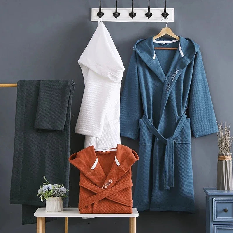Unisex Hooded Cotton Bathrobe – Winter Warm & Elegant