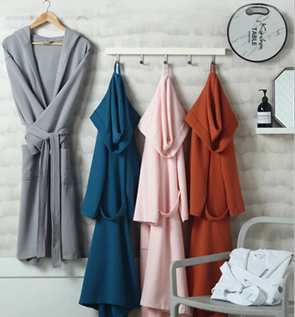Unisex Hooded Cotton Bathrobe – Winter Warm & Elegant